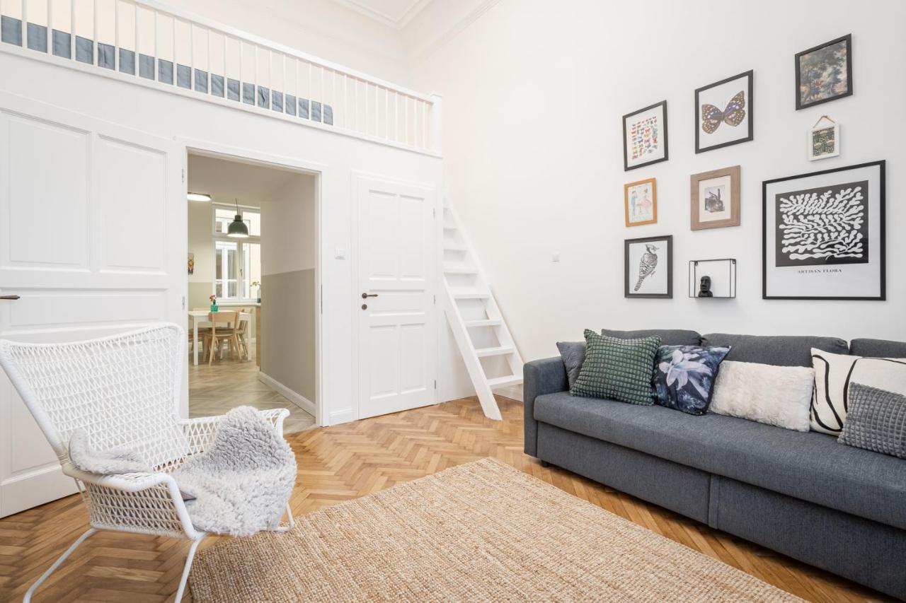 Atmos Glare Apartment Budapest Exterior photo