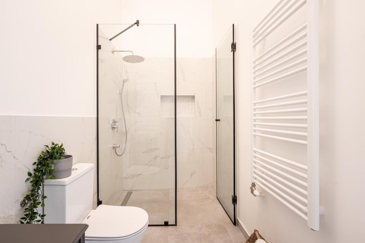 Atmos Glare Apartment Budapest Exterior photo